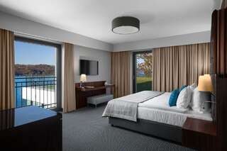 Отель Heron Live Hotel Marina & SPA Грудек-над-Дунайцем Суперлюкс с видом на озеро-2